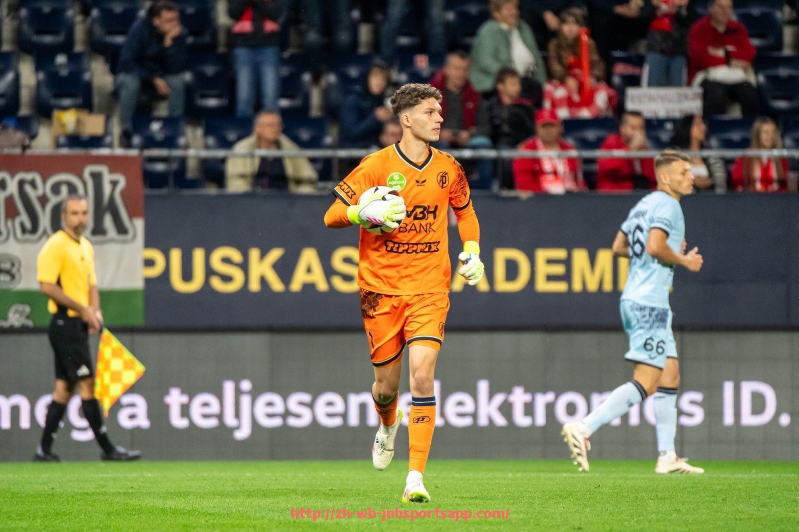 金年会app-2025年世俱杯奥克兰城球员表现及赛场数据分析